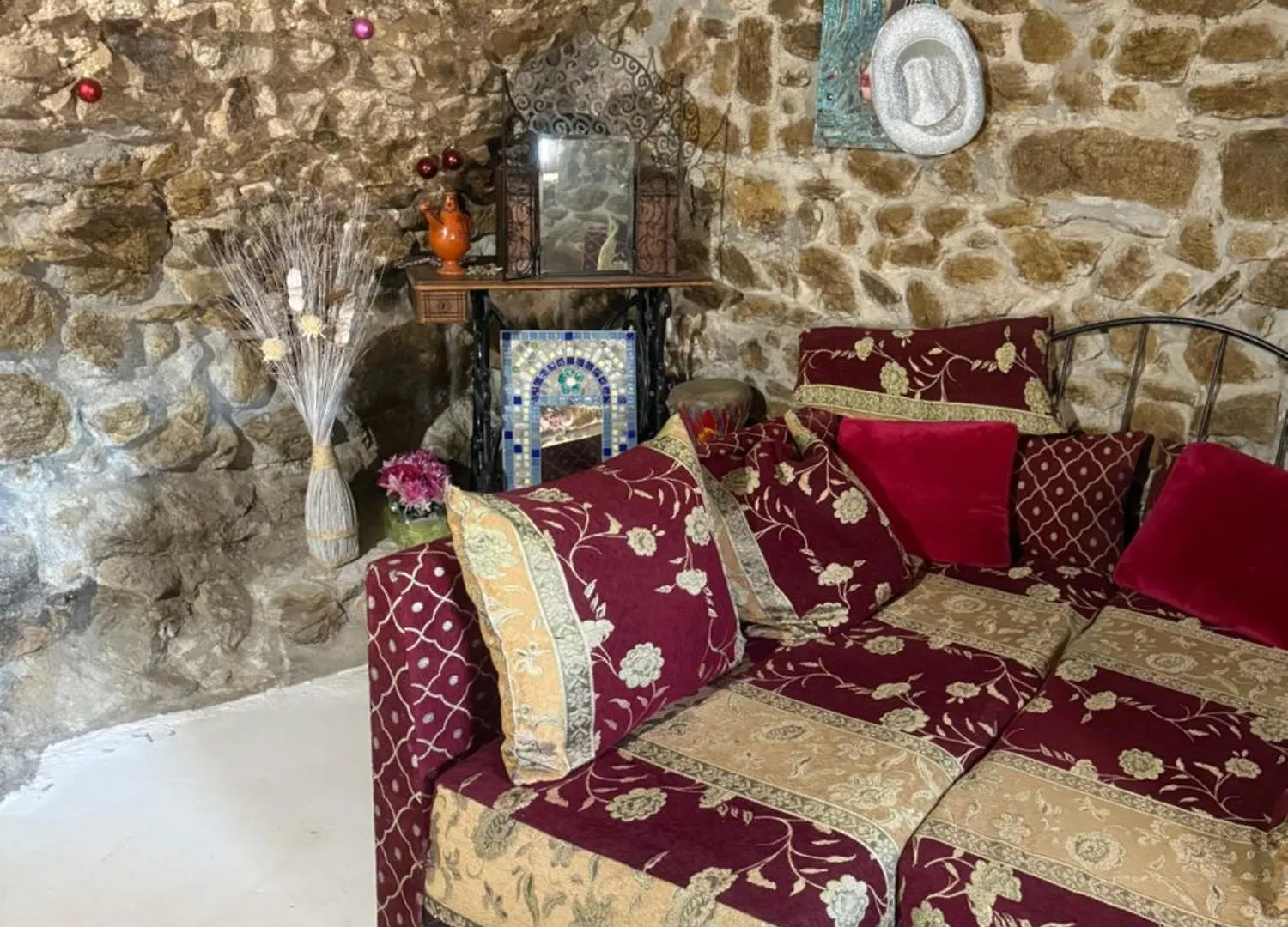 Campsite Cave Renover Saint-Michel-de-Chabrillanoux